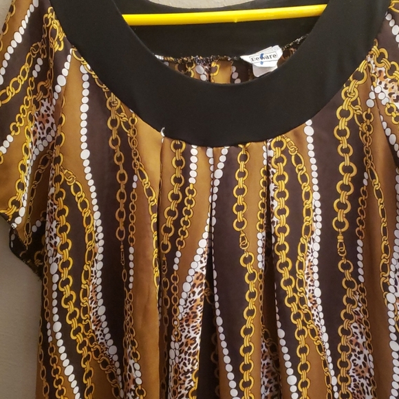 Shirt - Picture 2 of 4